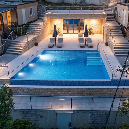 Hotel Boora Glamp Experience & Heated Infinity Pool Senj  Exterior foto