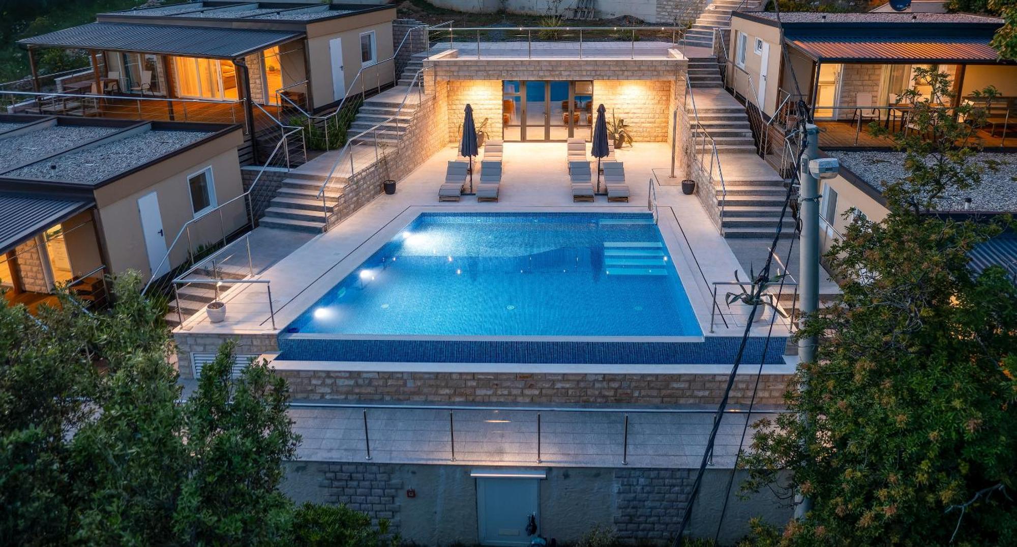 Hotel Boora Glamp Experience & Heated Infinity Pool Senj  Exterior foto