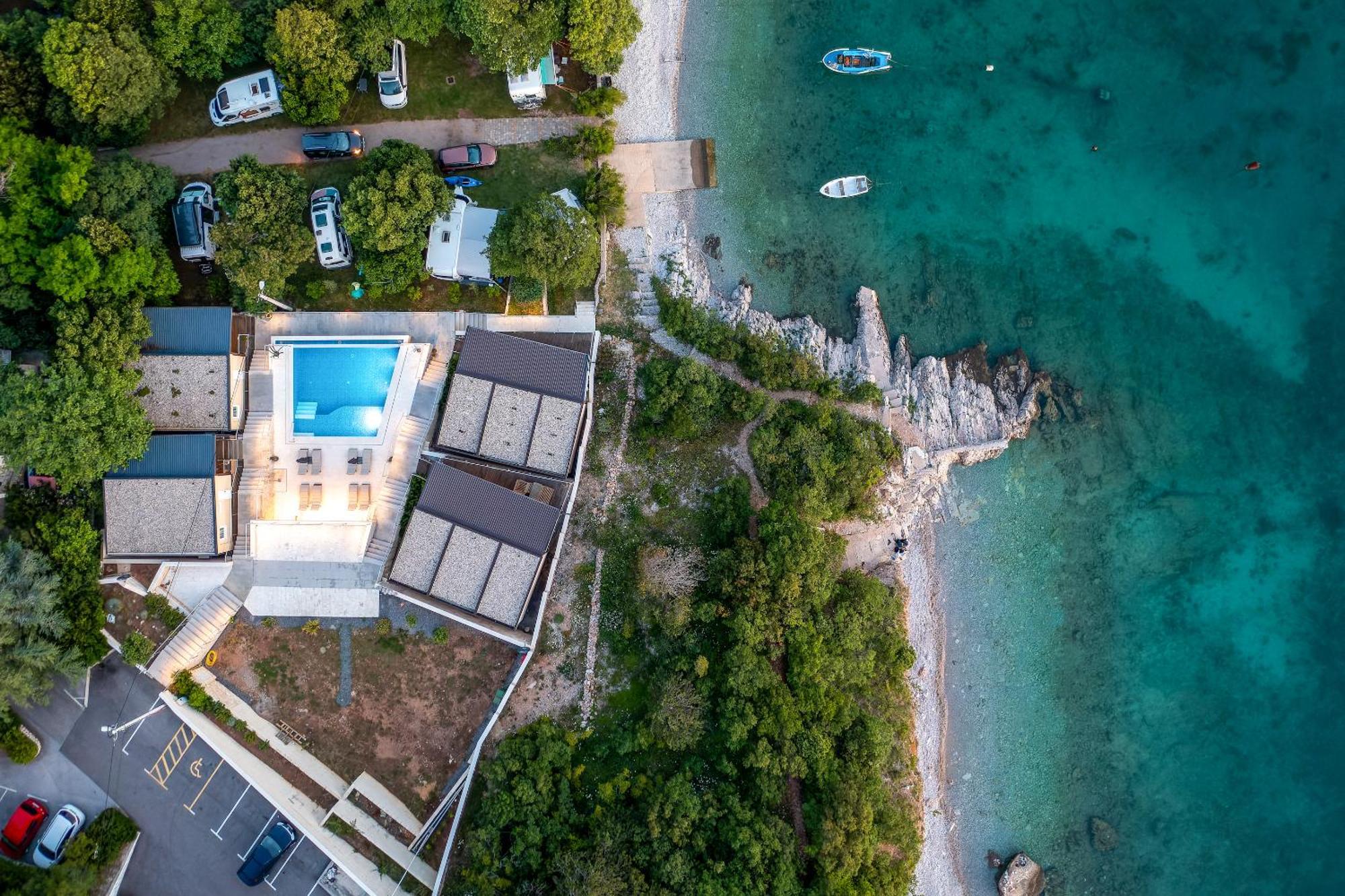 Hotel Boora Glamp Experience & Heated Infinity Pool Senj  Exterior foto