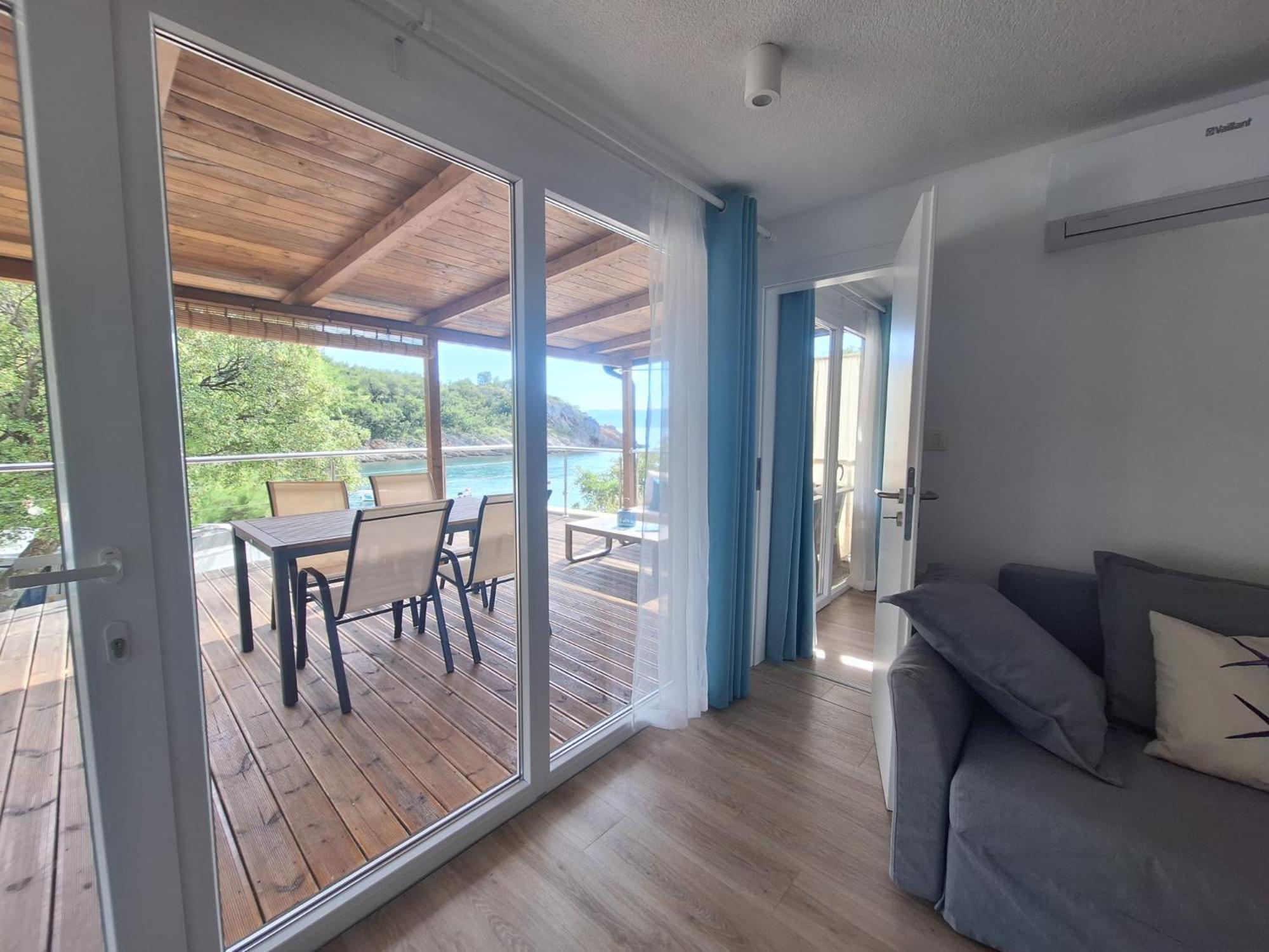 Hotel Boora Glamp Experience & Heated Infinity Pool Senj  Exterior foto