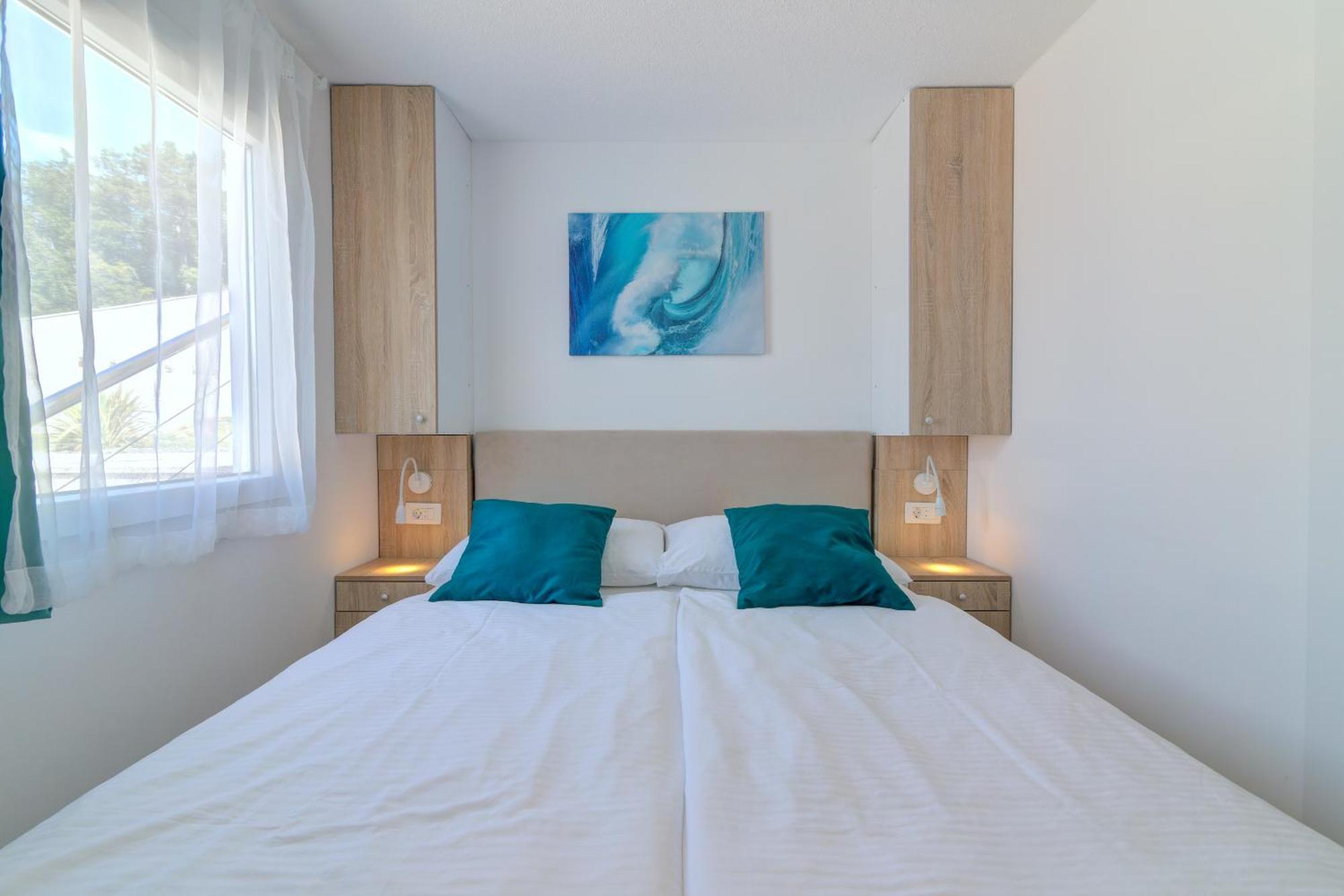 Hotel Boora Glamp Experience & Heated Infinity Pool Senj  Exterior foto
